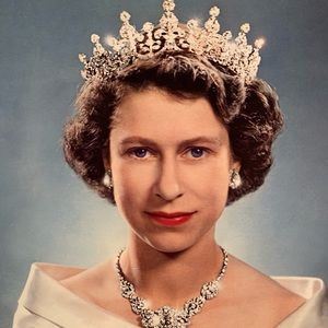 Meet your Posher, Louisa